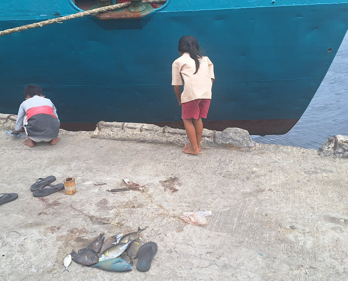 Rutinitas anak-anak pada sore hari