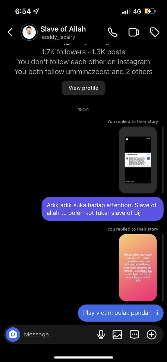 Dia play victim cakap kena bully. Hahahahhahaa dia pondan apa ek