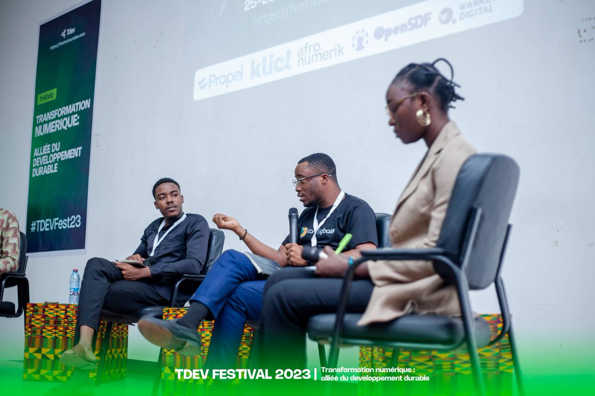 YvonKoudam's tweet photo. Le 25/08/23, j'ai eu le privilège de participer au #TDEVFest23 et au panel "Numérique et qualité de vie : innovations pour un avenir durable". J'ai mis en avant l'usage raisonné des #Ntics et le rôle des devs pour des solutions numériques positives au développement durable. 1/3