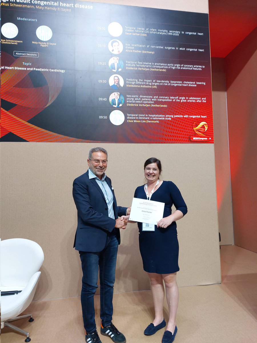 Superb Abstract session at #ESCCongress on New findings in #ACHD! Congratulations to all the speakers and specially Dr Alicia Fisher, who received the best abstract award from the WG in ACHD
 @MoonsPhilip @MAGatzoulis
@OktayTutarel_MD
@apgalgar