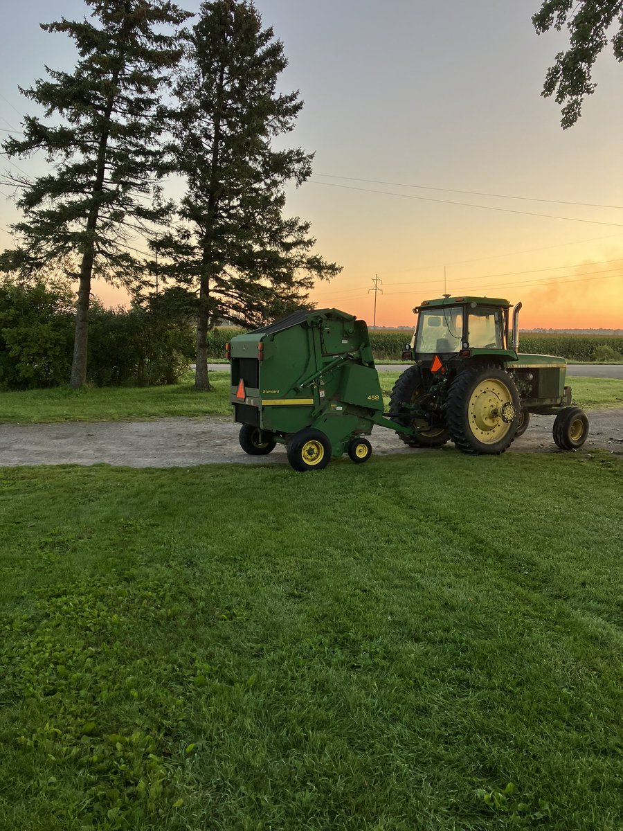 Good morning friends! 
Fall is approaching, almost had to give the ol Deere a shot of ether…