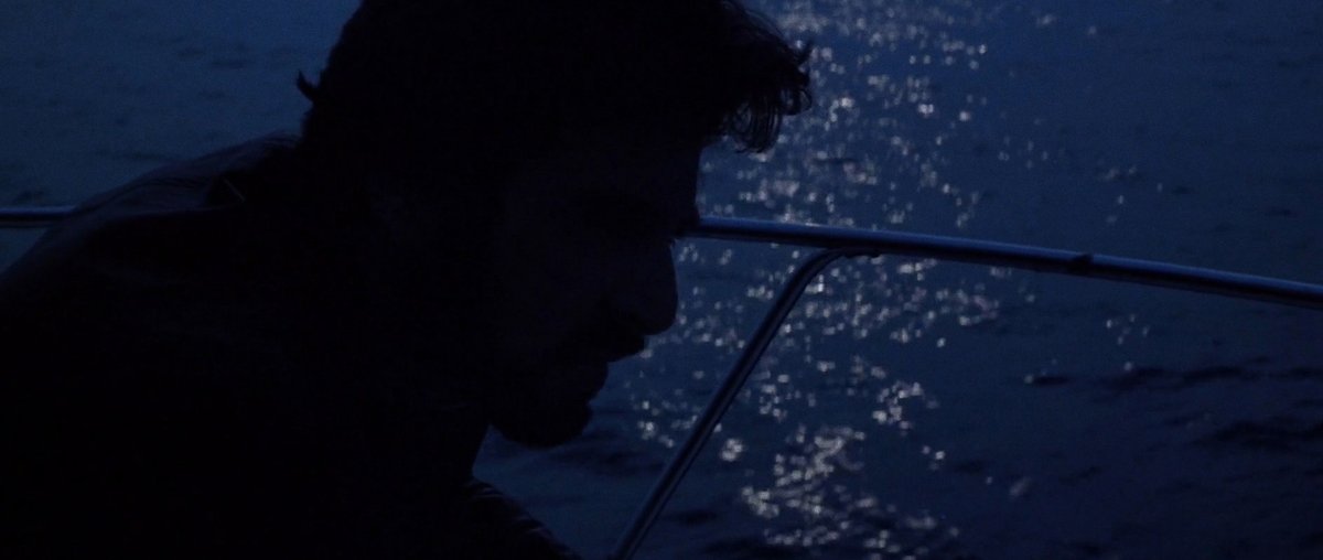 JackOCine's tweet photo. Comme s'il était possible de récolter autre chose que ce que l'on sème, #LImpasse de Brian De Palma étouffe peu à peu la lumière de la rédemption et conduit ses voyous au bord du quai, seule voie qu'ils sont en mesure de longer. Une tragédie qui fête ses 30 ans. https://t.co/n8T5p06wG5