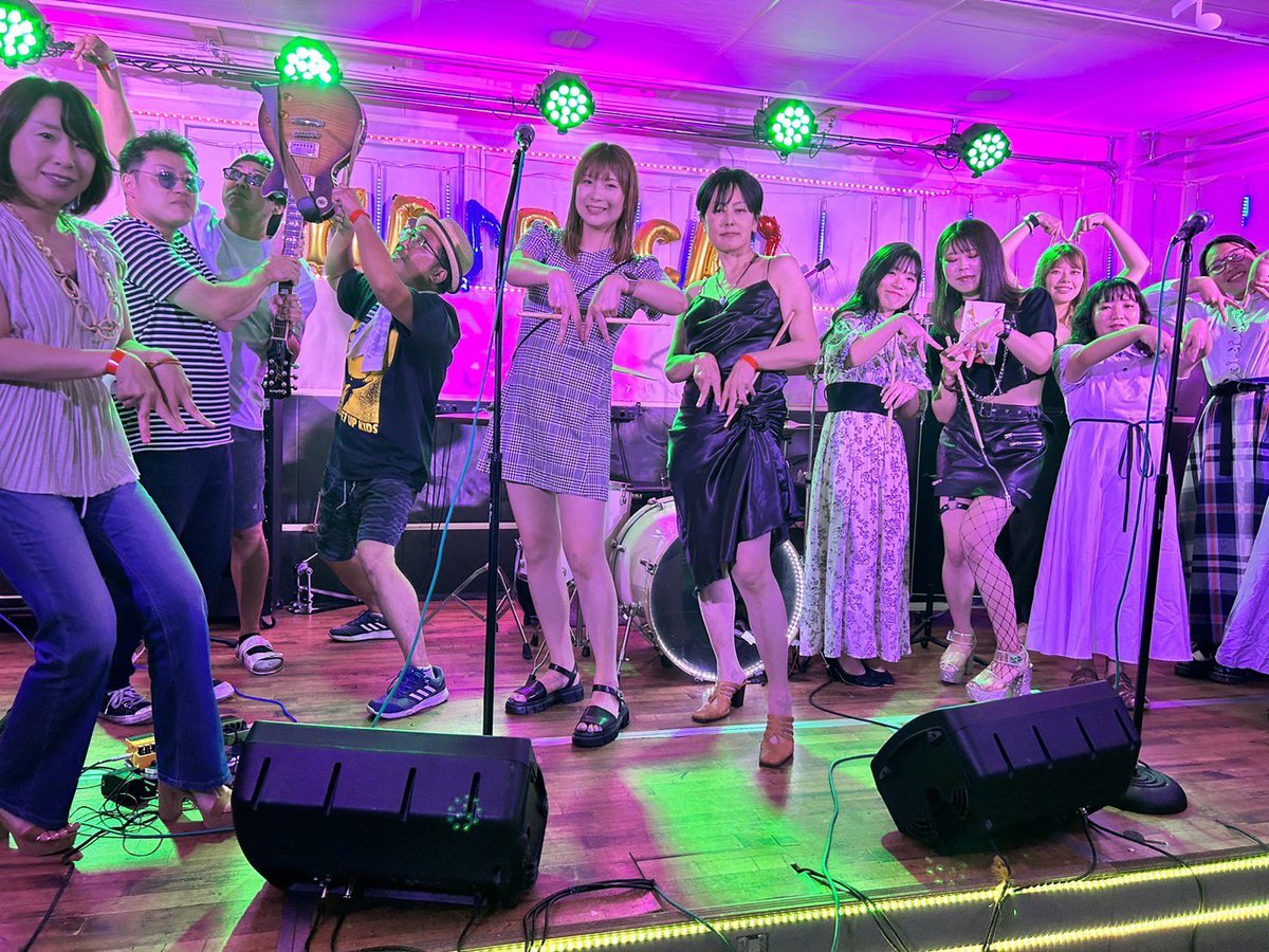 AsoSanae's tweet photo. てなことで
 #Mコネ
 出演させて頂きました！
いろーんな方がいてお話もできて楽しかったぁ！❤️‍🔥
大好きな歌も歌わせていただいて、大満足でした✨️ https://t.co/B1xYJWMqOM