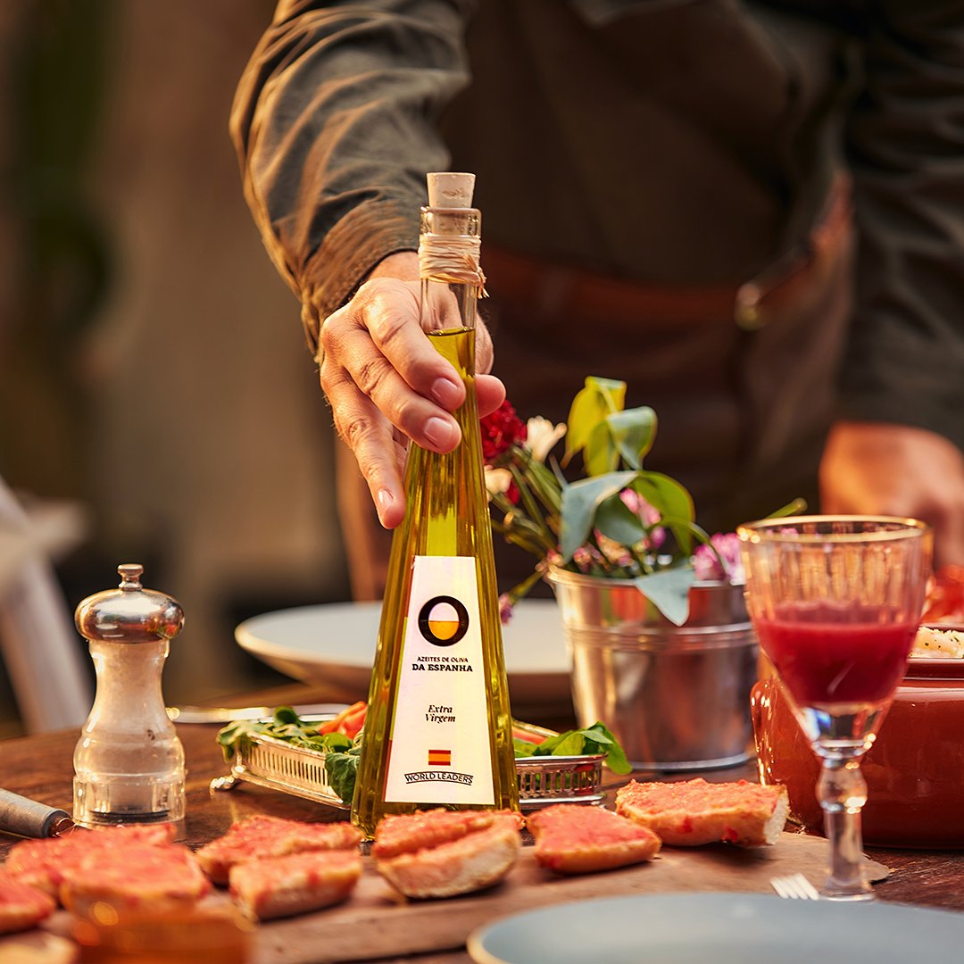 Descubra como extrair o melhor resultado de um azeite espanhol seguindo as nossas receitas exclusivas. São muitas possibilidades para que você saboreie o que há de melhor no mundo dos azeites de oliva. osazeitesdaespanha.com/receitas/
#AzeitesDaEspanha #OsMaisPremiadosDoMundo