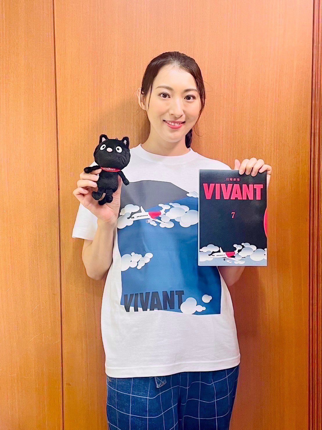 VIVANT】 週替り台本表紙風Ｔシャツ2枚セット-