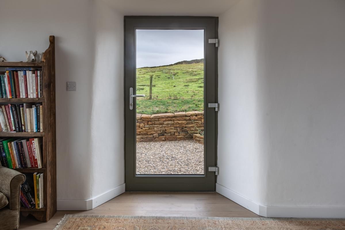 A reminder that <a href="/greenregister/">The Green Register</a> 'How to Internally Insulate Solid Stone and Brick Walls' online seminar takes place next week. This is part of a series of 3 events on a #fabricfirst approach to healthier more #energyefficient new and existing buildings.
greenregister.org.uk/events/event/e…