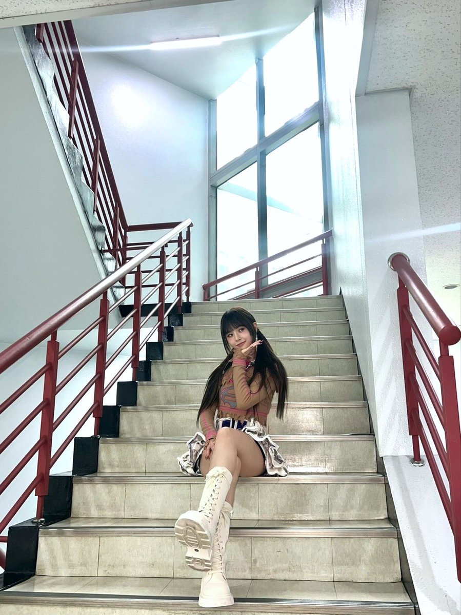 EVERGLOW_twt's tweet photo. [#이유] 내가 콩순이라니😳 https://t.co/u3szHaPJOJ