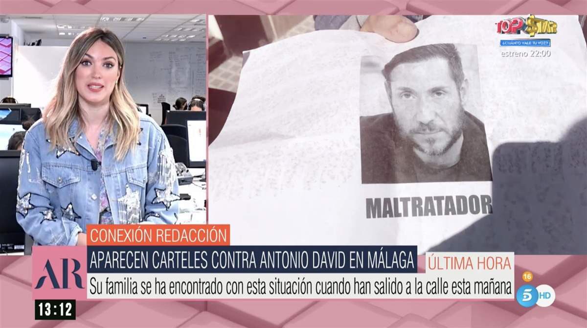 elojoquetodolv's tweet photo. Lo de los machistas de poner a las mujeres de parapeto ya lo hemos visto antes en TV.

Acordaos que Antonio David pactaba portadas con sus hijos llorando, la hija en los platós llorando, la mujer en SV llorando y hasta tenía a la amante blanqueándolo con bulos en el Programa de AR.

#SeAcabo 
#APOYOROCIO28A