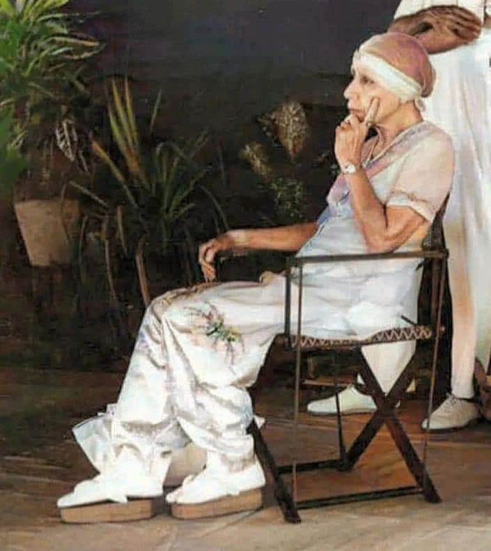 lazyguyalways's tweet photo. In a total surrender to the Divine there can be no longer errors or faults or any insufficiency since it is what the Divine has willed that he does and it is done as the Divine has willed it. 

3 December 1954 https://t.co/uME9yKzlT8