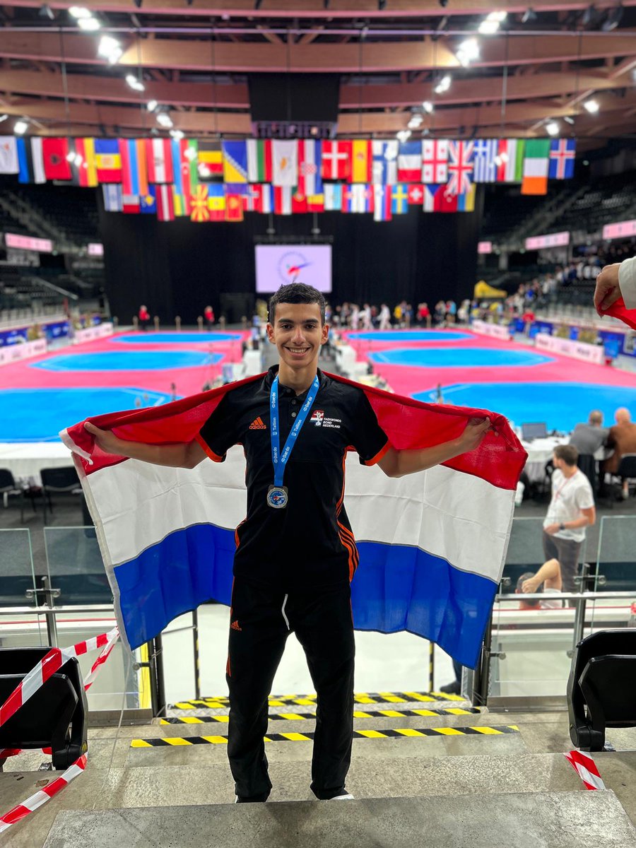 NihonSport's tweet photo. Riad Bouhmida & Aymen Achnine hebben afgelopen weekeinde 'n top prestatie geleverd door vice Europees kampioen taekwondo te worden Riad bij de junioren & Aymen bij de senioen Gefeliciteerd!
#NihonSport #KiesKwaliteit #PersonalPassionPerfection #taekwondo #WorldTaekwondo #JCalicu https://t.co/3UiBXC2np9
