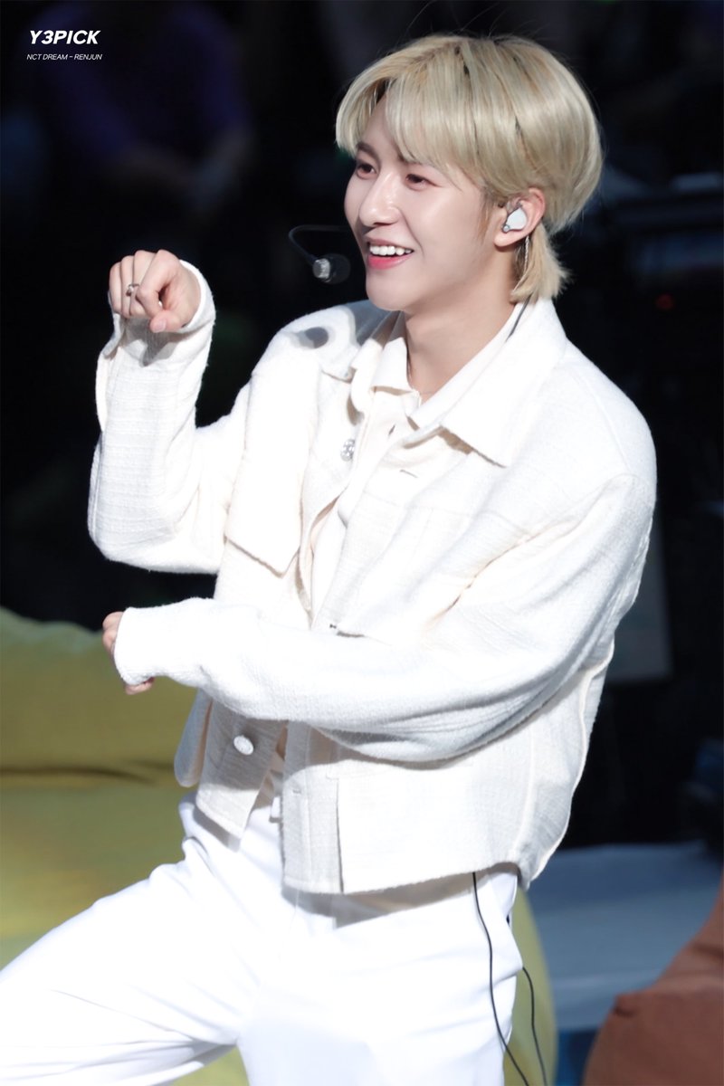 Y3Pick's tweet photo. 230826 NCT NATION
야웅미 가득한 캥거루🦘🐾
#RENJUN #런쥔 #仁俊 #NCTDREAM https://t.co/kM52Bqfhmd