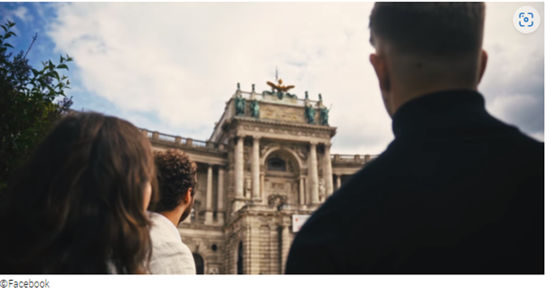 Der verklärte Blick auf den Balkon am Heldenplatz scheint noch das Harmloseste zu sein, Hetze gegen Journalist:innen, politisch Andersdenkenen, Fake News zum Brand von Notre Dame, Dolche und viele Fackeln, mitten drinnen H. Kickl, auch der NÖ Landeshauptfraustv.