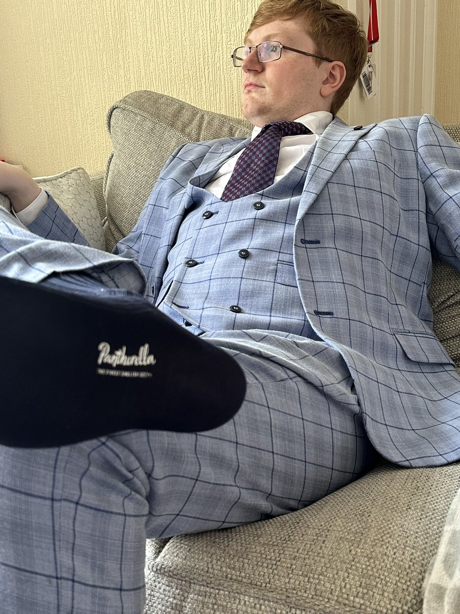 dadsonsocks's tweet photo. Pantherella ribbed socks for Son @feetwelldressed #goldtoe #dresssocks #socksfetish #sockslover #socksaddict #socksgame #falke #sockselfie #sheersocksfetish #socksforsale #pantherella @SocksSimon https://t.co/Dju2d95orL