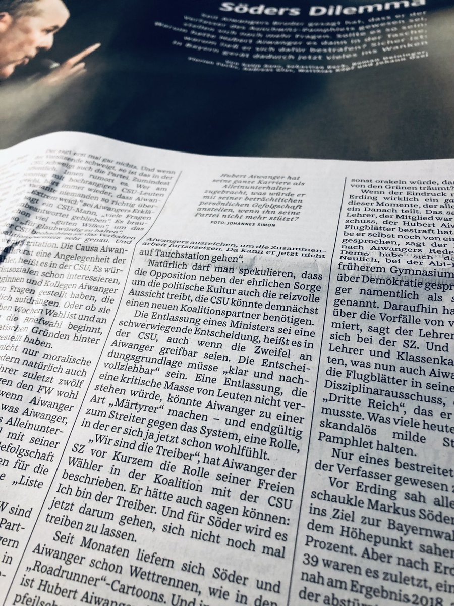 heinz_alt's tweet photo. Söders Dilemma in zwei Sätzen - aus heutiger #Seite3 der @SZ: „Die Entlassung eines Ministers sei eine schwerwiegende Entscheidung. Eine Entlassung, die die kritische Masse von Leuten nicht verstehen würde, könnte Aiwanger zu einer Art ‘Märtyrer’ machen.” #Aiwanger https://t.co/D0kpQ7ghVF