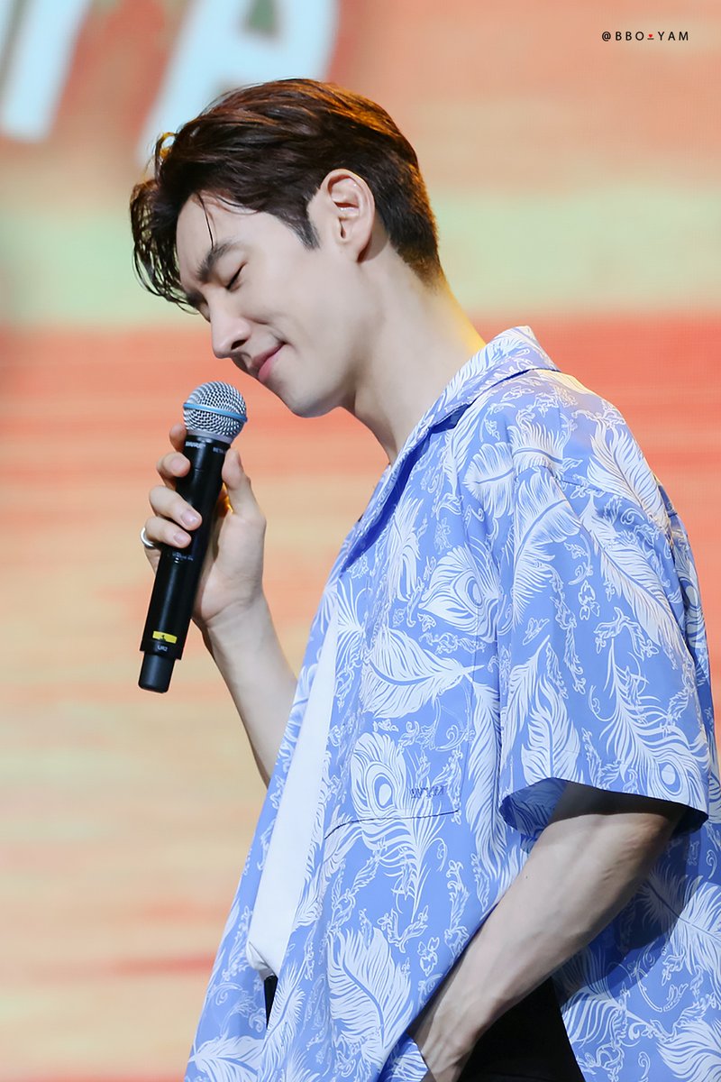 BBO_yam's tweet photo. 진짜 콧대 머선일😍
#230723 #이제훈 #팬미팅 #SOME_more_summer https://t.co/a5YLgDU3ud