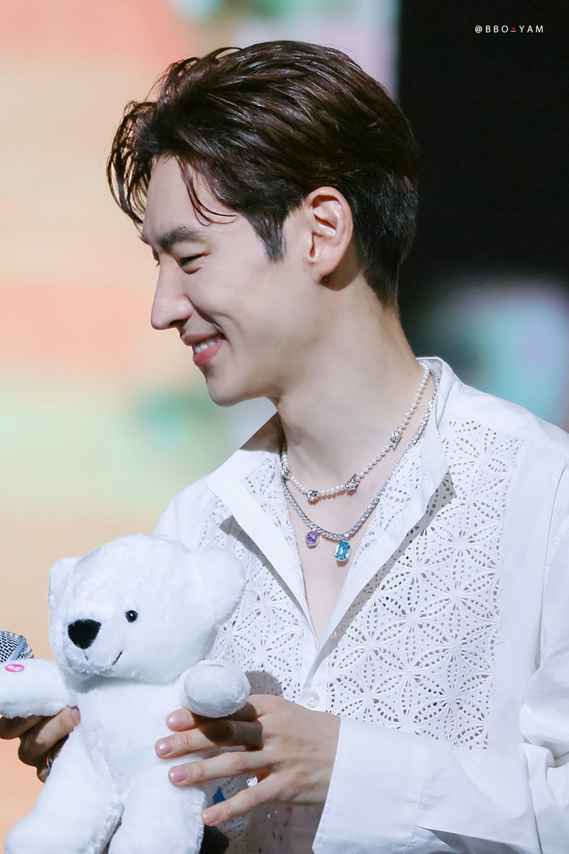 BBO_yam's tweet photo. 진짜 콧대 머선일😍
#230723 #이제훈 #팬미팅 #SOME_more_summer https://t.co/a5YLgDU3ud