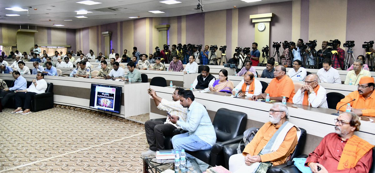 Attended review meeting at MCHRD along with the Ministers @YadavTalasani Garu, @mahmoodalibrs Garu, D mayor @SrilathaMothe Garu, MLA’s, MLC’s & Officials of various departments on the smooth conduct of Ganesh festival and immersion programme.