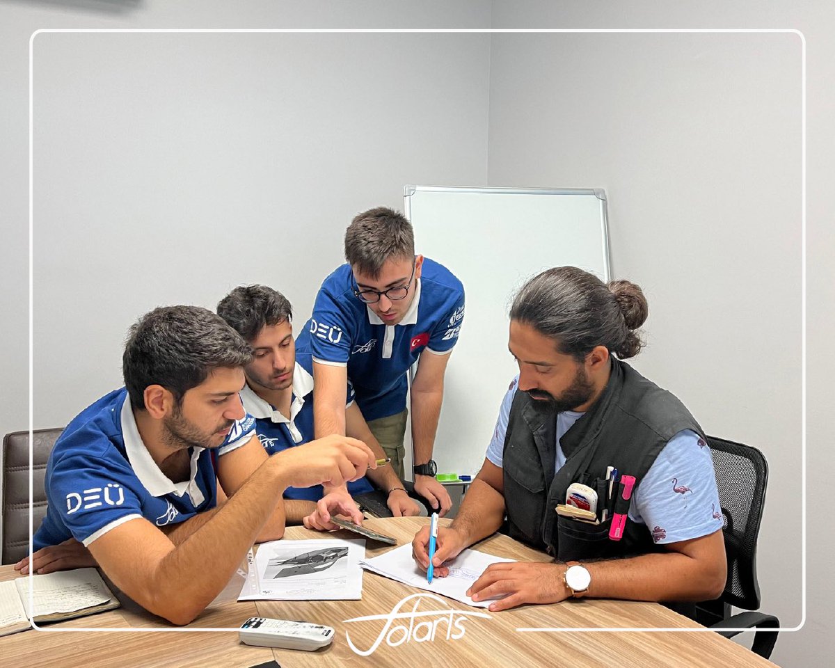 TeamSolaris's tweet photo. Geçtiğimiz hafta Krea firmasını ziyaret ettik ve keyifli bir teknik gezi gerçekleştirdik. Aktardıkları ve davetleri için teşekkür ederiz.☀️
--
#SolarTeamSolaris #SolarTeam #SolarCar #SolarCarTeam #engineering #poweredbysun #TeamWork #DokuzEylulUniversity https://t.co/yPL03UnlWp