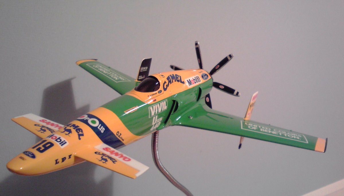 shimayamas59963's tweet photo. #とびきりのイエローを魅せて下さい
架空エアレーサー:ベネ電
#ベネトン
#B192
#震電 https://t.co/QPG2WeQJ1M