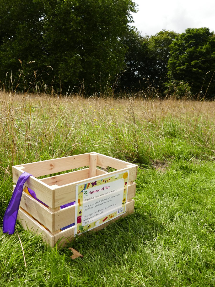 Last week of #SummerofPlay before we have to put the gymnast ribbons back in the box. Race you to the Parkland! 

Find crafts in the Botanic Garden Tues-Thurs and all other activities every day until Sunday 🍃🎨🎳🎭