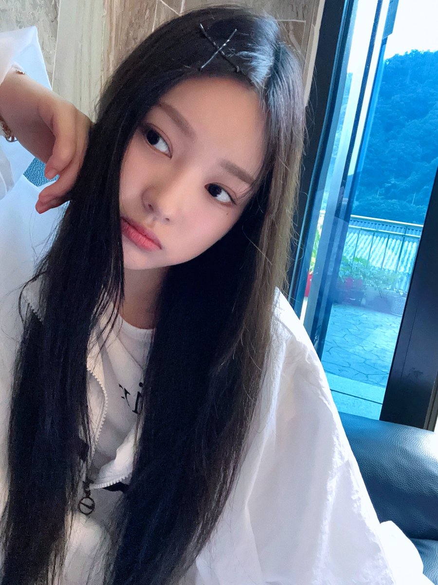iMe_Dreamnote's tweet photo. 깐미소🤍 

#드림노트 #DreamNote #미소 #MISO https://t.co/CyPic5rzce