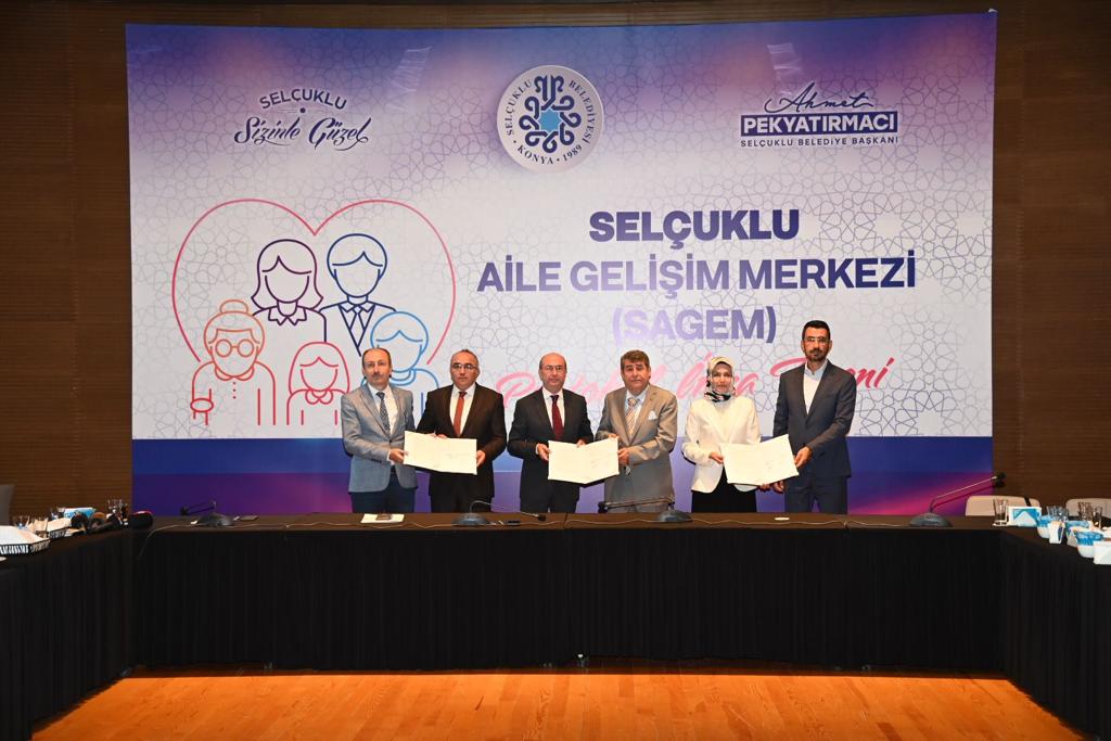 Selçuklu Kent Konseyi olarak bugün imzalamış olduğumuz protokol kapsamında kurulacak olan Selçuklu Aile Gelişim Merkezindeki çalışmaları Selçuklu Belediyesi, Selçuklu İlçe Sağlık Müdürlüğü, Selçuklu İlçe Müftülüğü, Selçuklu İlçe Milli Eğitim Müdürlüğü ile birlikte yürüteceğiz.