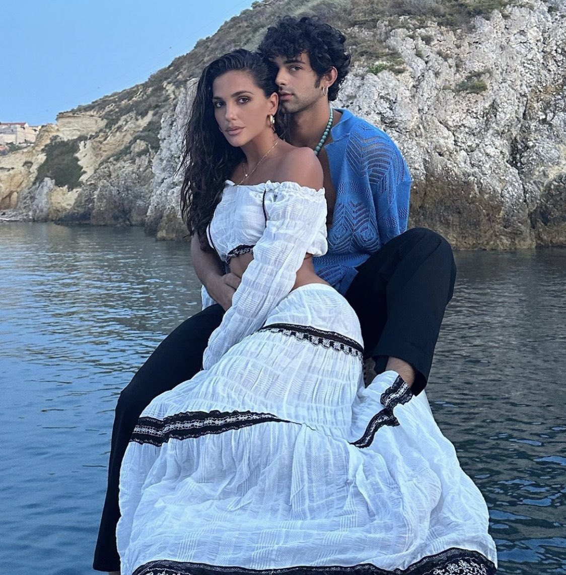 babyyansia's tweet photo. MA DICIAMOLO CHE ELENA D’AMARIO HA FATTO AMBO QUATERNA CINQUINA E TOMBOLA https://t.co/CbdP6i58ax