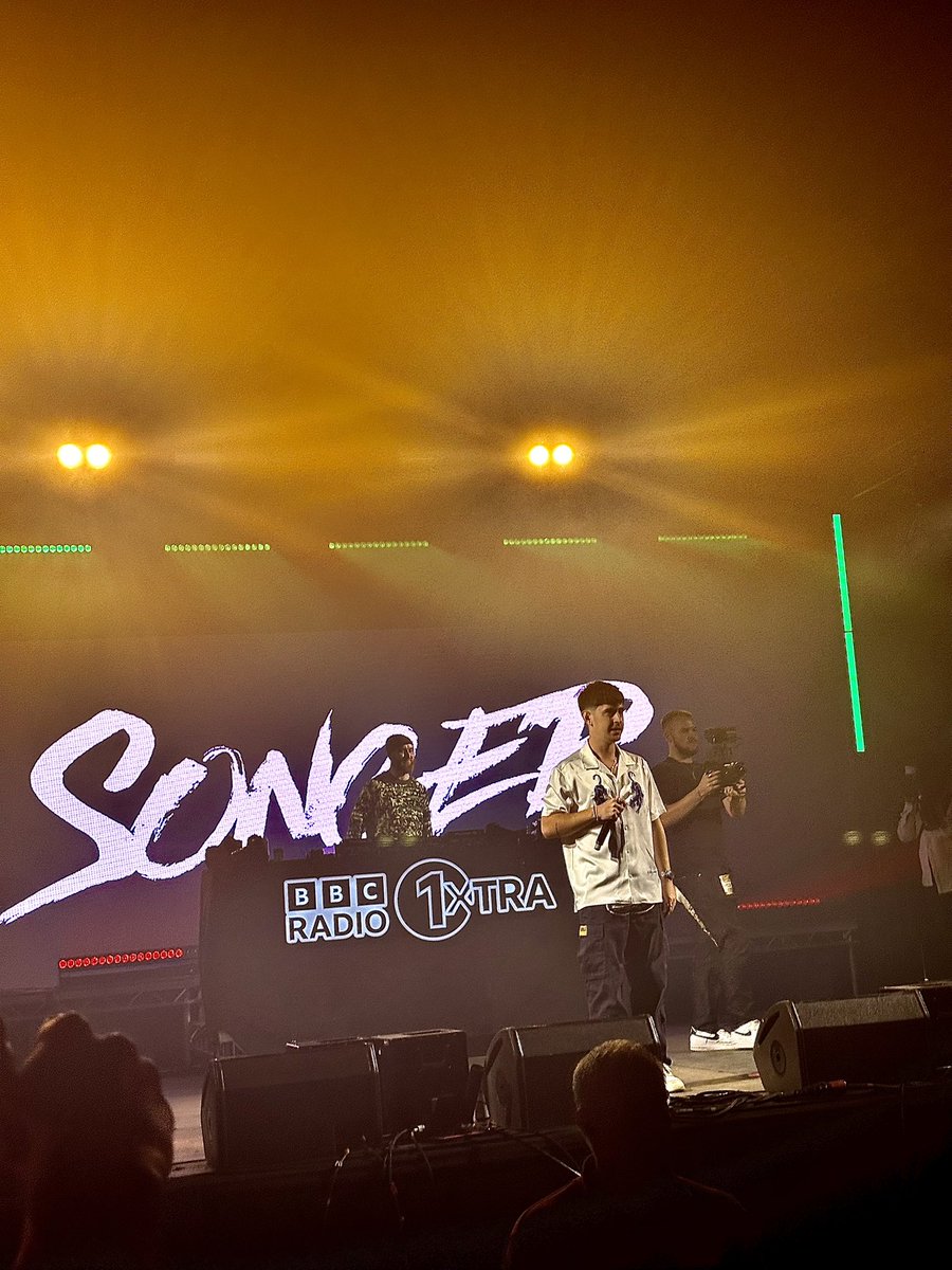 thinqh_'s tweet image. bow bow @5onger_