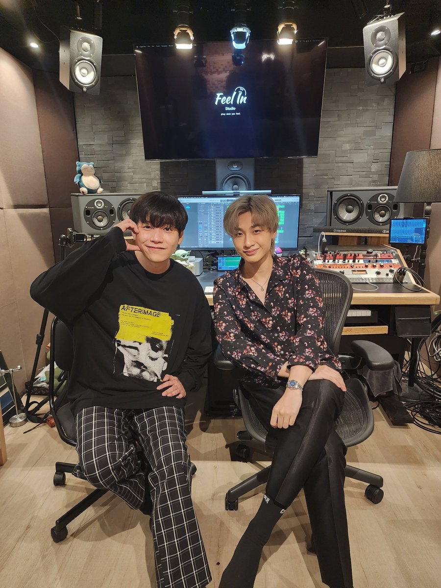 gunnapatn's tweet photo. รอกันเลยนะจ๊ะ🤫 เจอกันเดือนหน้าครับ ขอบคุณพี่คชา @KachaNontanun
ที่ชวนมาจอยน้าค้าบบ🥳
#Kachanontanun https://t.co/PYsWsFkuTI