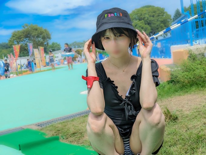 これがこう　#これがこう  こうなりたくないエッチボーイのフォロワー君達！ 亀頭にばっかローション塗ってないでちゃんと身体に日焼け止め塗るんだぞ。 https://t.co/pTD8mWFnhH<a href="/tag/%E3%81%93%E3%82%8C%E3%81%8C%E3%81%93%E3%81%86"class="tags">#これがこう</a>