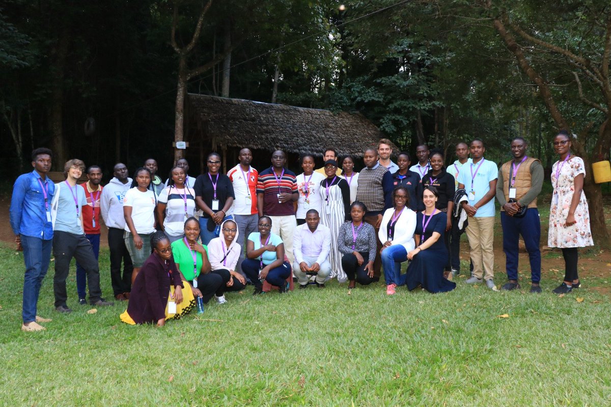 2023 Hackathon Workshop Team building. @InnovateaiHLab @UoEmbu @AnnaMatuszynska.
#ComputationalModeling
#YoungAfricanResearchers
#DataDrivenResearch
#interdisciplinaryresearch
#AIHealthcare