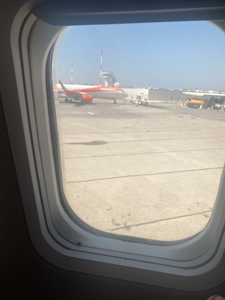 andyjryder_80's tweet photo. Stuck on the runway in Kós waiting for an update….. #jet2 #airtrafficcontrol https://t.co/nJMwEqkh5q