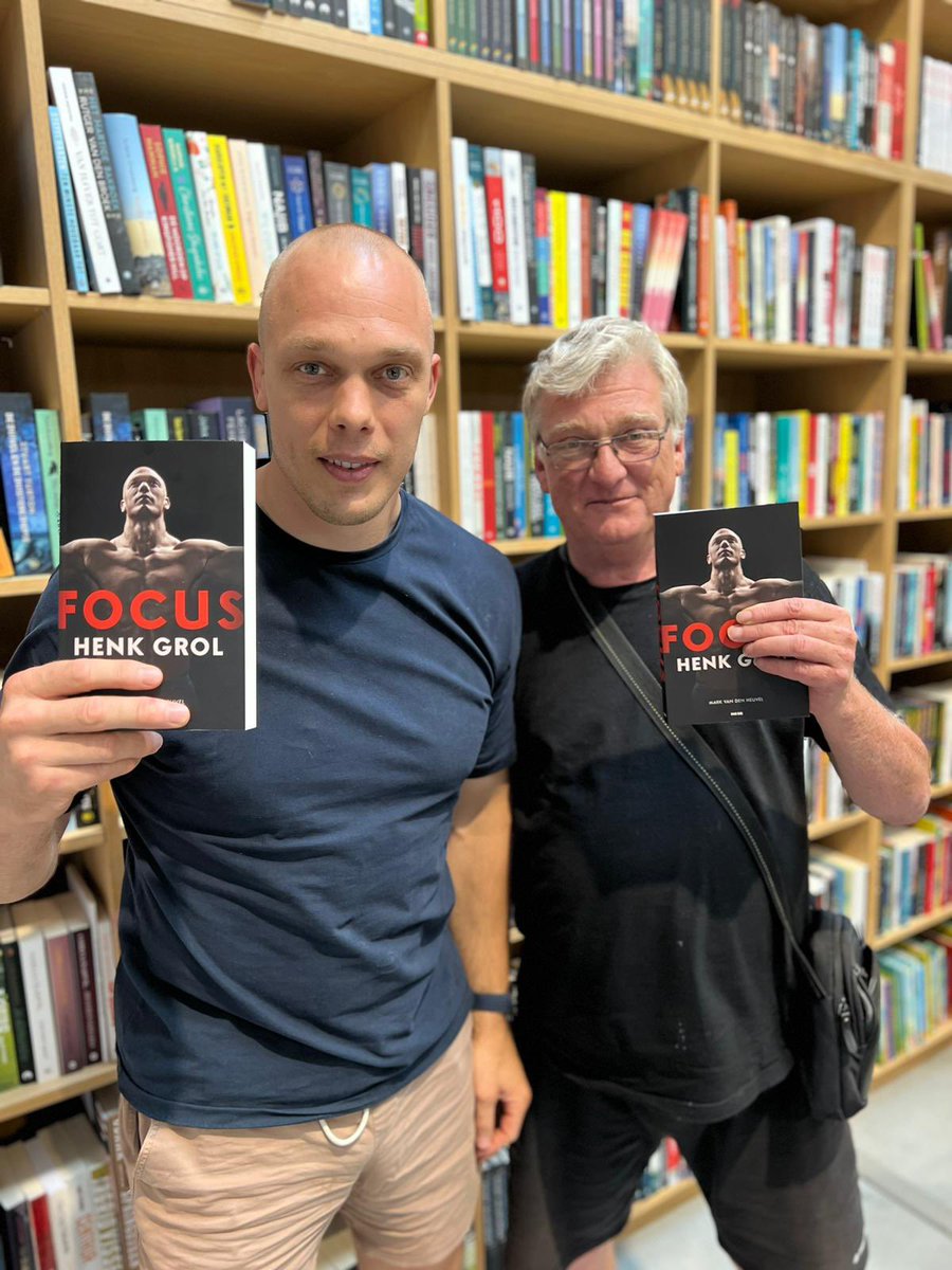 MJvdHeuvel's tweet photo. En zo ziet het eruit als de doos zich heeft geopend. #grol #focus #inside https://t.co/5jMjDBJ2cg