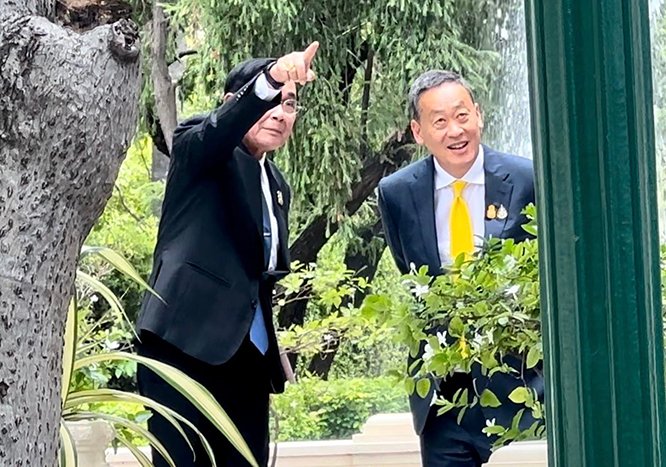 cat1230YS's tweet image. ดูนั่นสิ นั่นก้าวไกล 🤣// ขยี้มาก ขำจะขิตล่ะ #DailyTopic