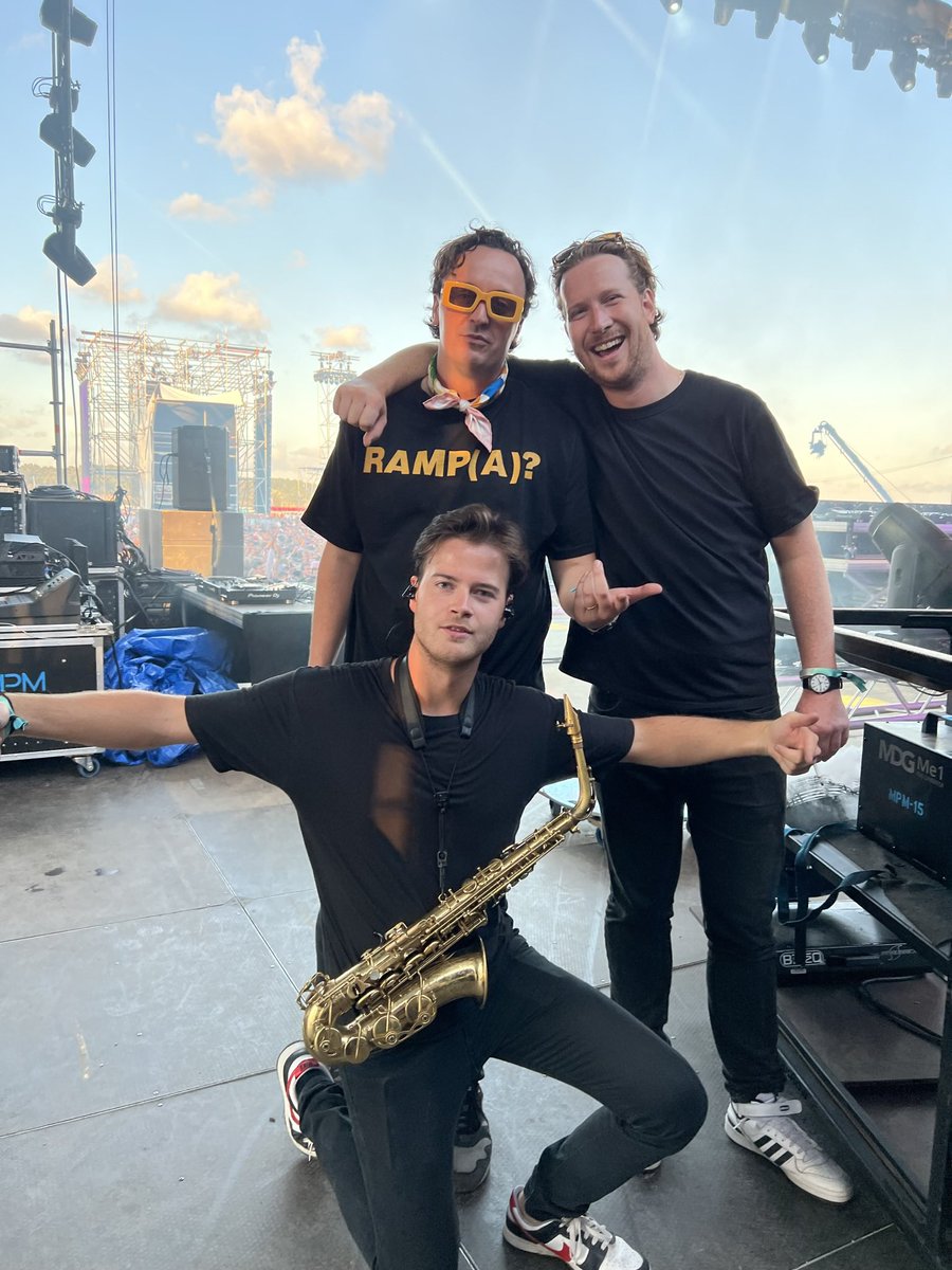 What a week playing in Marseille and Le Touquet!! Great to play in front of so many people, bringing feel good vibes and saxophone during sunset hours. Thank you all for being there and partying with me!