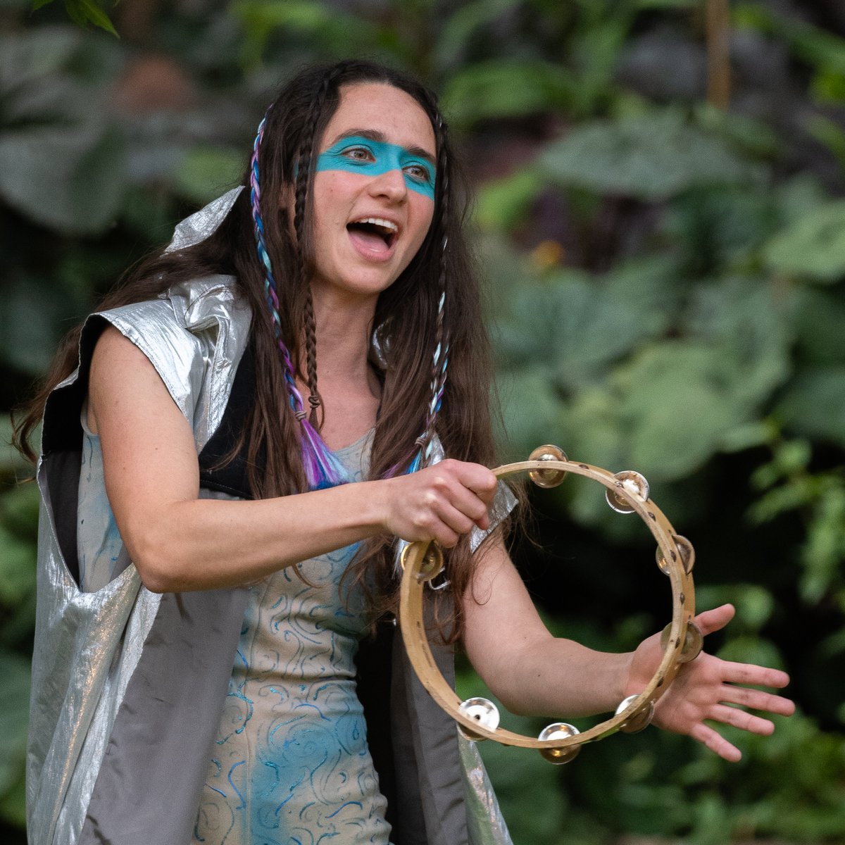 aviv_jen's tweet photo. "Be it to fly, to swim, to dive into the fire, to ride on the curled clouds; to thy strong bidding, task Ariel and all his quality!"

An incredibly powerful production of The Tempest!

Shots by Trevor Lee &amp; Mike Harris

#shakepeare #thetempest https://t.co/NrbbnNvauL