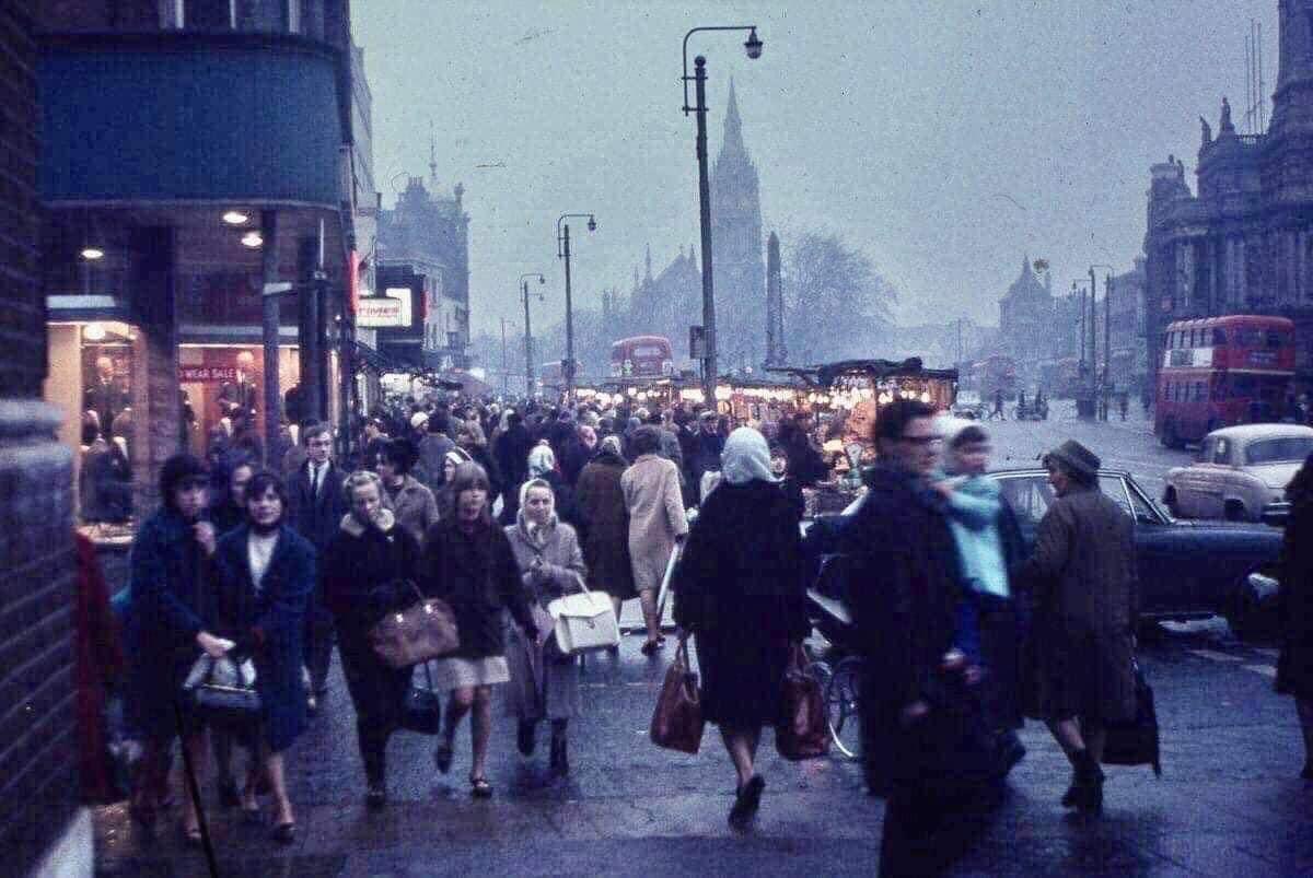 Stratford Broadway, 1960s. #oldlondon