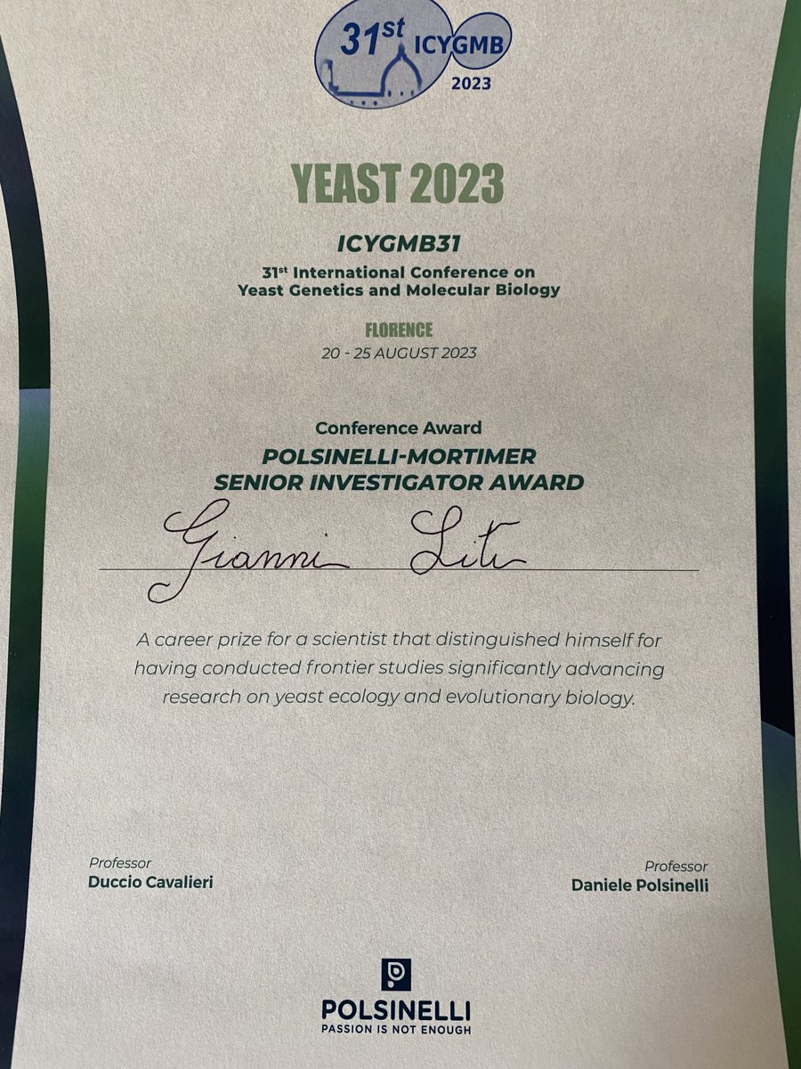delighted to receive the Mortimer-Polsinelli award, which belongs to present and past members of <a href="/niceyeastlab/">niceyeastlab</a> &amp; collaborators, I have a crystal ball now with yeast inside. There were also some wine bottles but didn't make it home.🙏