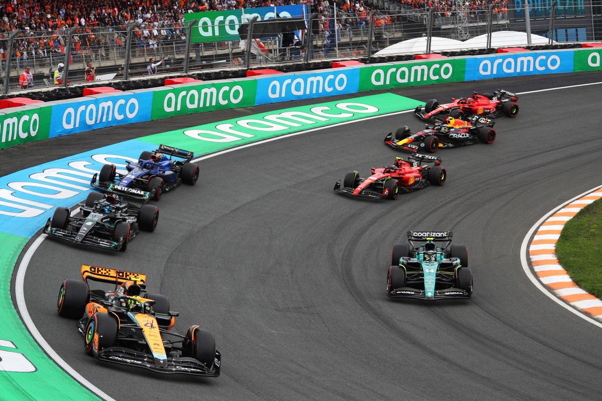 TearOffFR's tweet photo. 📊 Le Grand Prix des Pays-Bas est désormais la course avec le plus de dépassements de l'Histoire de la Formule 1 (186 dépassements) !

Un nouveau record qui était détenu jusque là depuis le Grand Prix de Chine 2016 ! (170 dépassements) 🏅

63 dépassements ont été réalisés uniquement dans le 3e tour. Un record depuis le Grand Prix d'Europe 2007 ! 

#F1 #DutchGP 🇳🇱