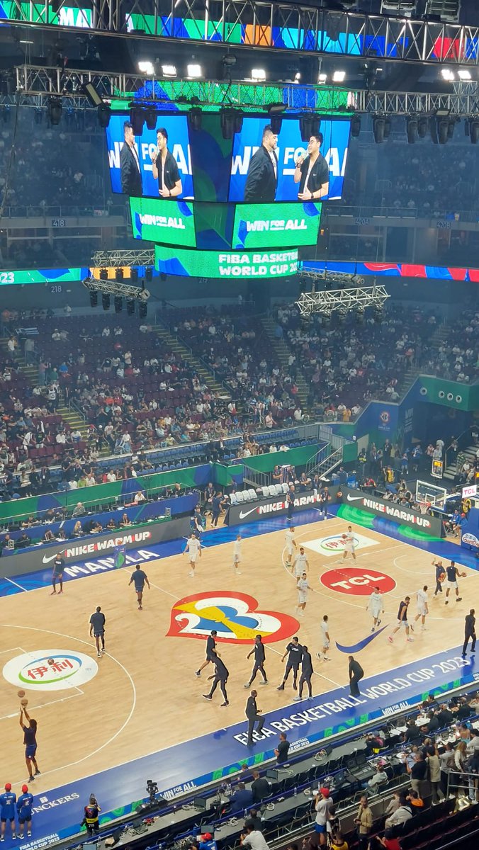 pabgiar's tweet photo. Partidazo en #Manila de #GRE vs #USA del mundial #FIBAWorldCup2023. He de decir que aqui también tienen el aire acindicionado a tope, hace falta una rebequita @ADaimiel @guillegimenez_ https://t.co/HdnDi6kd5L