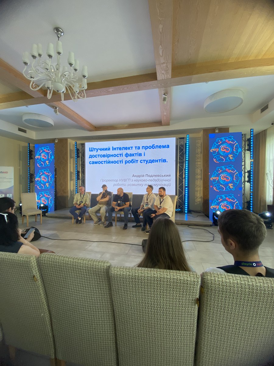 Wait... What? Interactive tweet media