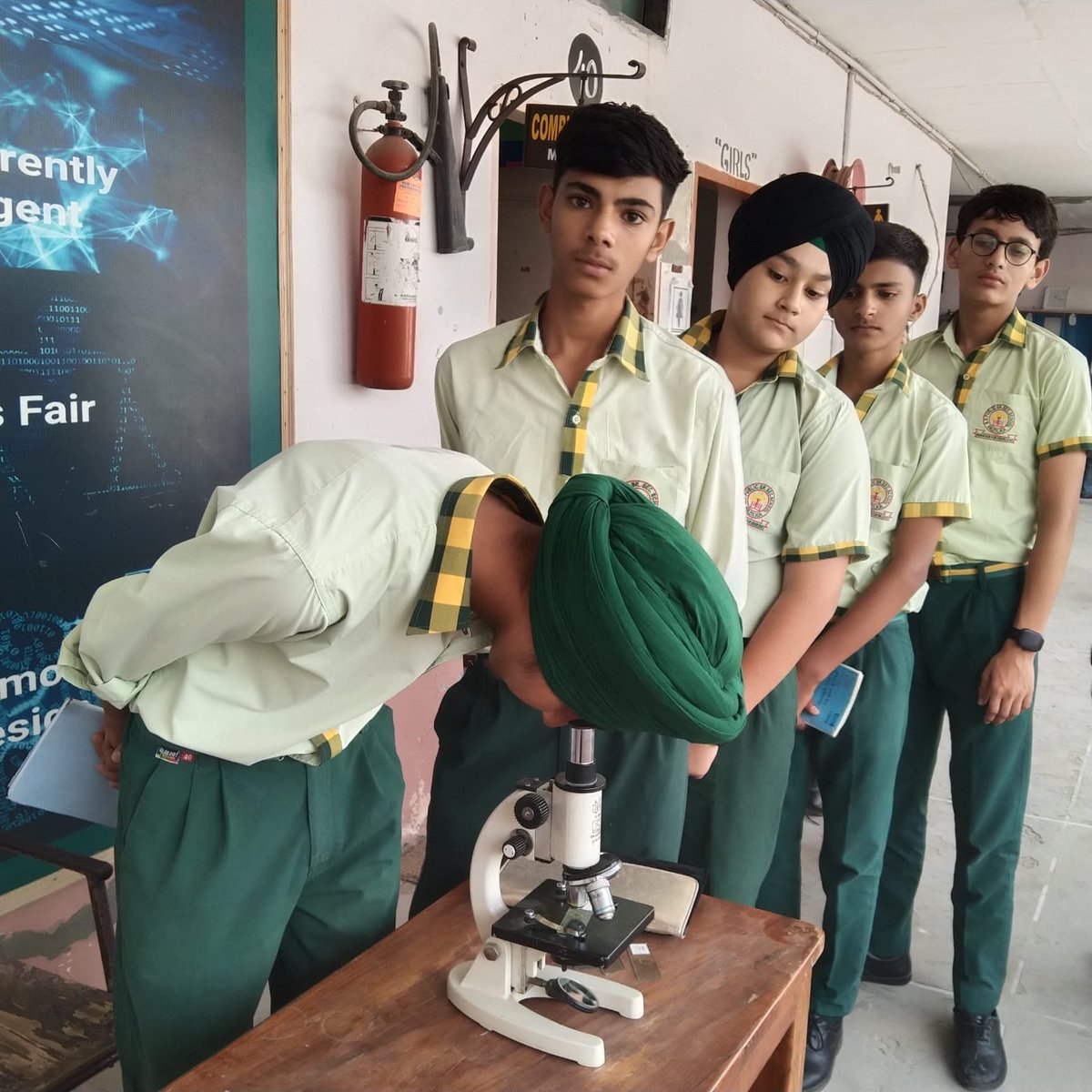 avpsfazilka's tweet image. #AVLearningTools making impactful changes at #AVPS every day!

9th Bhawna students learned about #histology and #planttissues using AVLearni... threads.net/@avpsfazilka15…