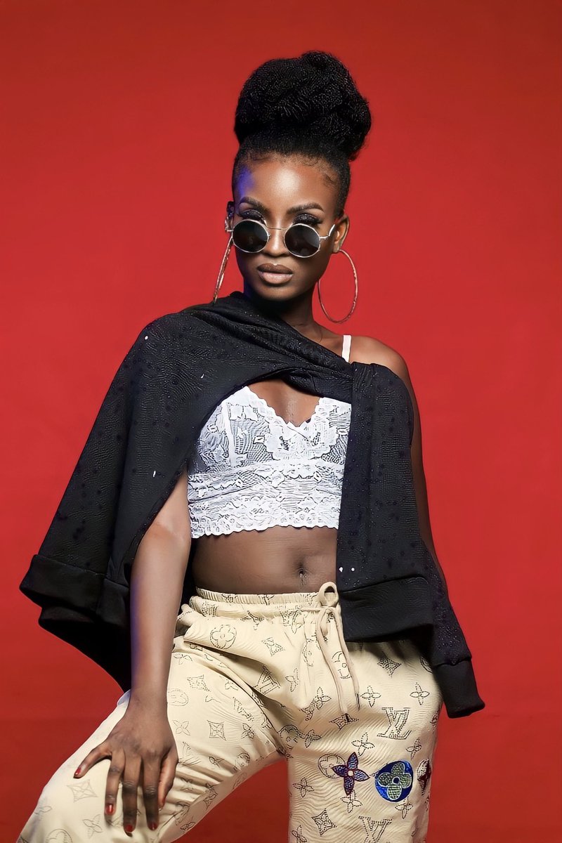 Bonne semaine mes amours♥️
#QueenMama