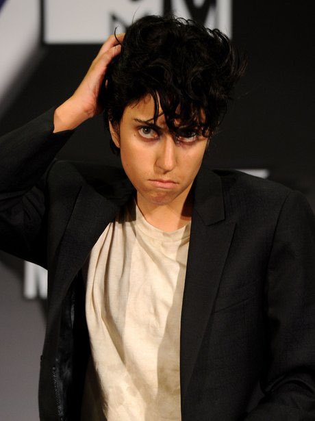 PopCrave's tweet photo. 12 years ago today, Lady Gaga’s alter-ego Jo Calderone made his first live appearance at the 2011 VMAs. https://t.co/xHQMWUXKxa