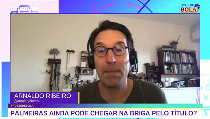 goleada_info's tweet photo. Arnaldo Ribeiro, no Posse de Bola, sobre o gol legal do Vasco que foi anulado contra o Palmeiras:

- A questão da arbitragem no Allianz Parque, eu venho falando há algum tempo, o Palmeiras, direção, comissão técnica, fizeram tal discurso e narrativa em relação a arbitragem que sobretudo o VAR no Allianz Parque costuma ser caseiro, no mínimo. Eu acho que esse lance comprova o malefício do VAR no Brasil com todas as letras, porque ele é capaz de manipular qualquer situação de jogo. Essa situação da rebobinada da fita pode ser feita até o momento que o operador do VAR quiser, se ele quiser rebobinar até o pontapé inicial, ele rebobina. 

🗞 | 📸 Reprodução