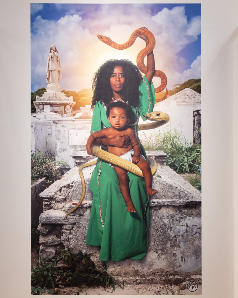 Angie Lont visited herself in the Felix de Rooy exhibition! She modeled as 'Santa Maria', in this collage work that De Rooy made in collaboration with befriended artist Kirk Claes. 

There's only one more week to see the exhibition! Until Sept Tickets: brnw.ch/21wC3aq