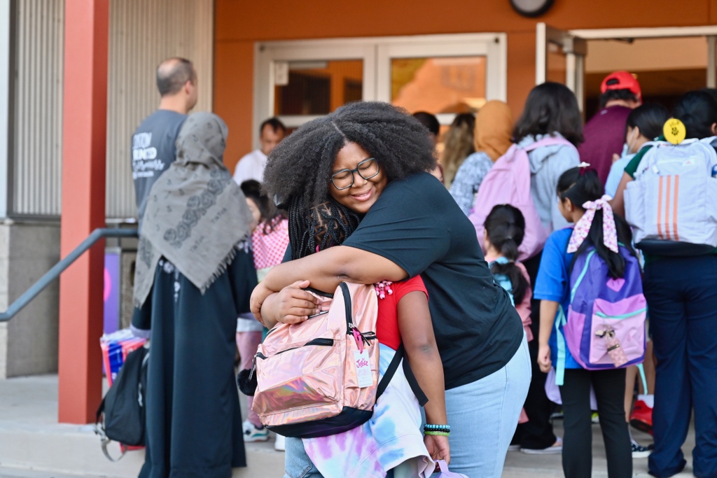 BakerRipley's tweet image. One week down in the 2023 school year! 🍎 Let&apos;s celebrate! Here&apos;s a peek into the fantastic start at the BakerRipley schools. 🥳

#BackToSchool #2023SchoolYear #ClassesStart #BakerRipley #education #excited