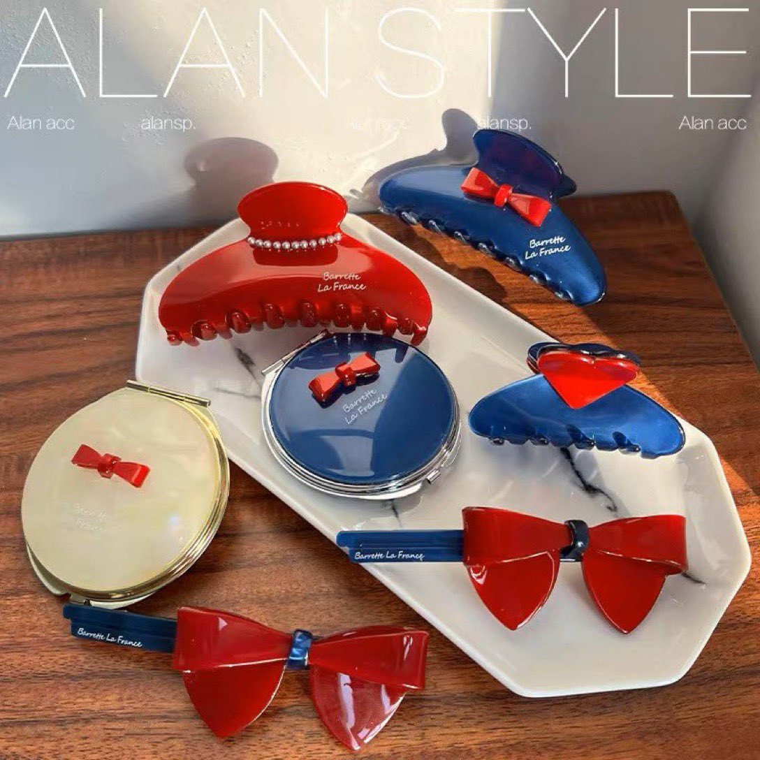 sundayheygoods's tweet photo. แจก Conan or Snow White? Hair clip 1 ชิ้น 🎀💙

✨รีทวิต + ฟอล 

ประกาศผลพรุ่งนี้นะคะ https://t.co/hxsc6dVMUk