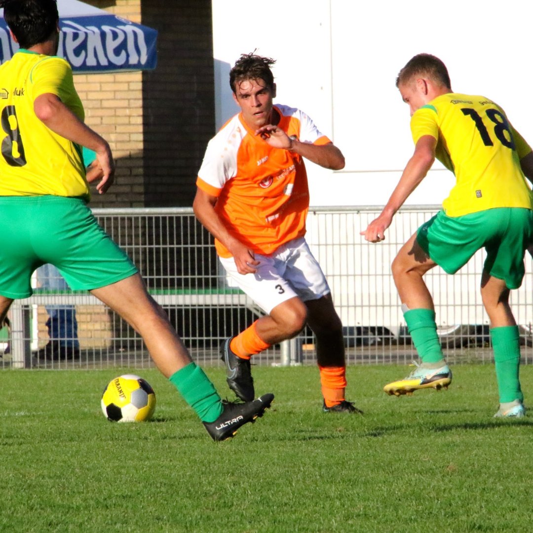 ⚽| Een vast item in de Zeeuwse voetbalagenda: de Borsele Sloepoort Cup. Afgelopen 37ste editie was een groot succes! Aannemingsbedrijf Fraanje heeft als een van de hoofdsponsors de voetballen tijdens de wedstrijd gesponsord. 

Foto's: René en Liesbeth van der Vliet 

#fraanje