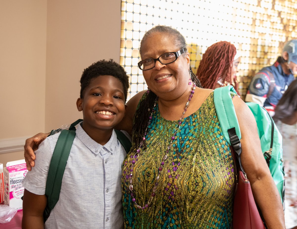reidtempleame's tweet photo. โ๏ธ๐Happy 1st Day of School to all PGCPS students!
We pray that you have an amazing school year! We pray that God will cover and protect each of you! We pray that those that you encounter will see a light in you!
Drop 'Amen' below if you agree with this prayer!
#RTAME https://t.co/m2pMQHktVu
